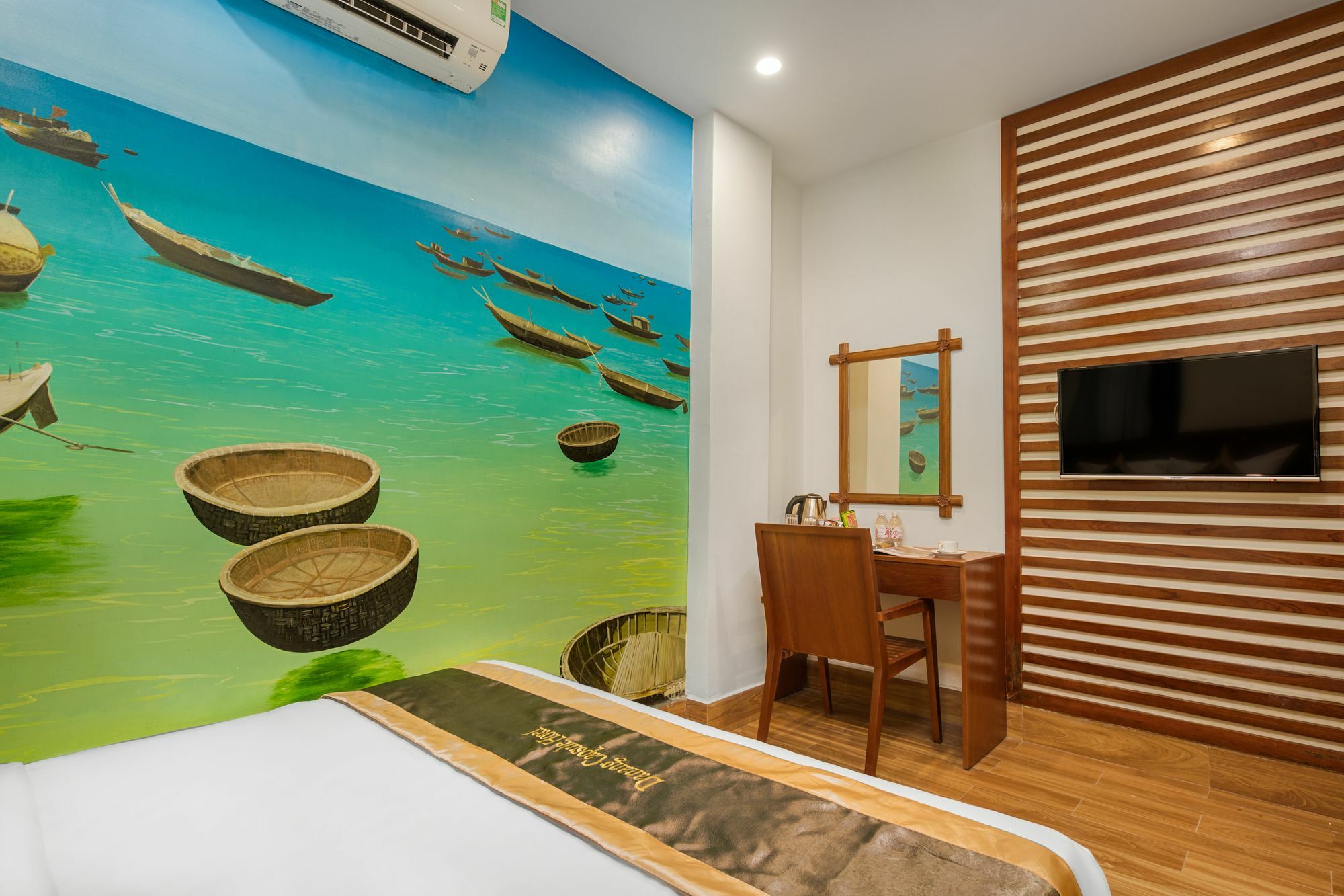 Ancyra Capsule Hotel - Backpackers Paradise & Rooftop Bar Đà Nẵng Extérieur photo